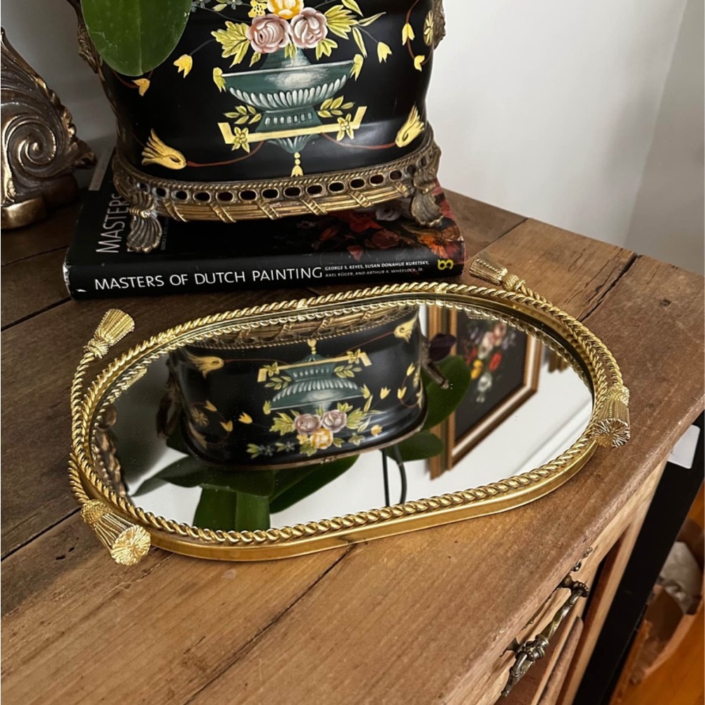 Vintage Godinger Gold-Tone
Rope & Tassel Hollywood
Regency Vanity Mirror